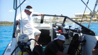 skipper & dive master